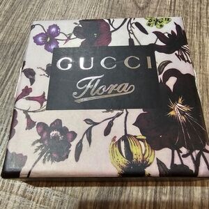 Gucci Flora 2 sided mirror. New